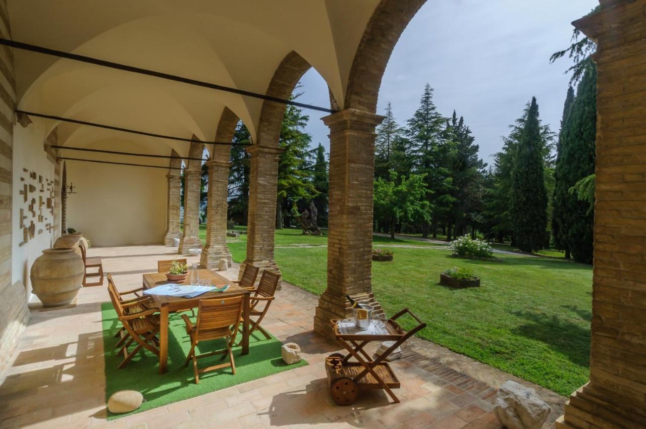 Convento Di San Francesco Mondaino Bed & Breakfast Exterior foto